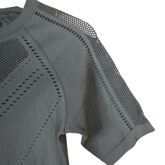 Athleta Womens M Oxygen Tee in Laurel Olive Green - Picture 7 of 10